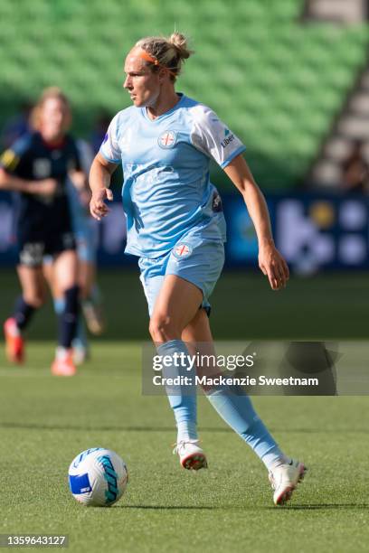 Hannah Wilkinson of Melbourne City FC runs with the ball during the round three A-League Womens match between Melbourne City and Adelaide United at...