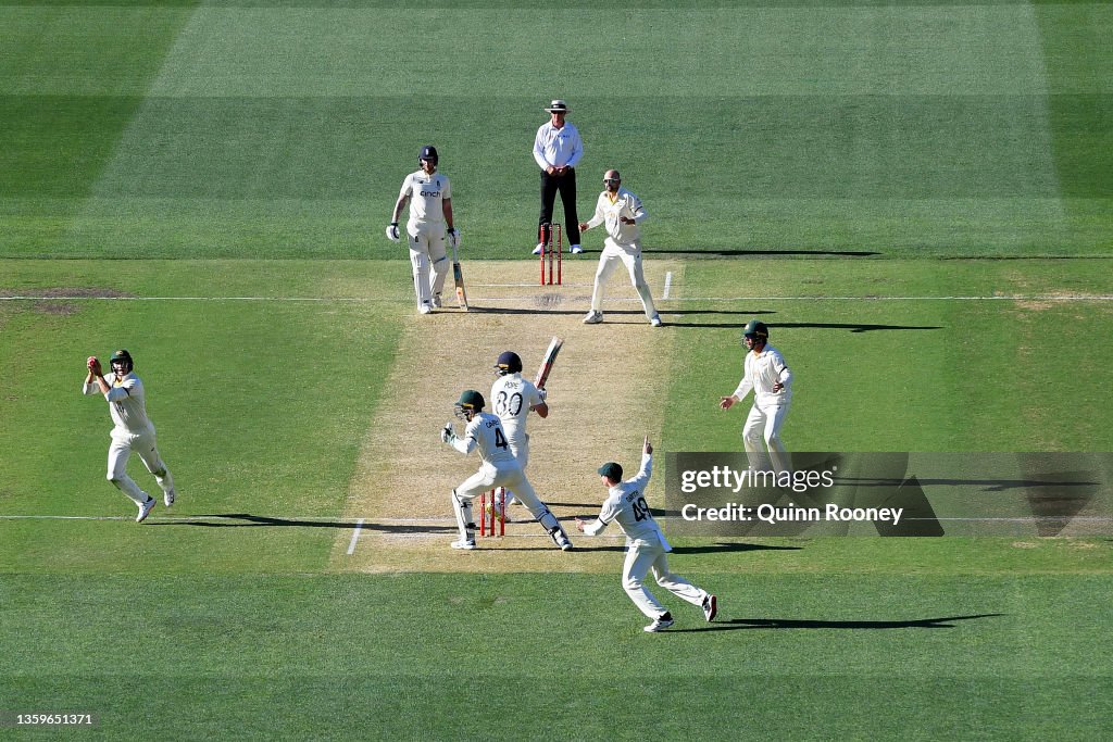 Australia v England - 2nd Test: Day 3