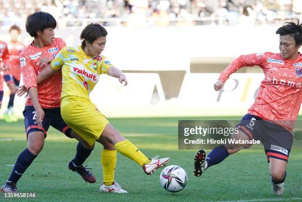 Miho Kamogawa of JEF Unaited Chiba Ladies and Ruka Norimatsu of Omiya Ardija Ventus compete for the ball during the WE League match between JEF...