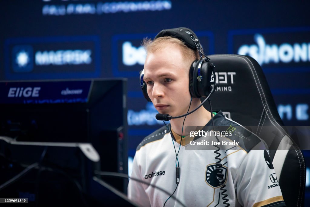 Jonathan 'EliGE' Jablonowski's Counter-Strike Player Profile