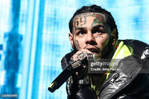 Rapper Tekashi 6ix9ine performs during the MiamiBash 2021 at FTX Arena on December 17, 2021 in Miami, Florida.