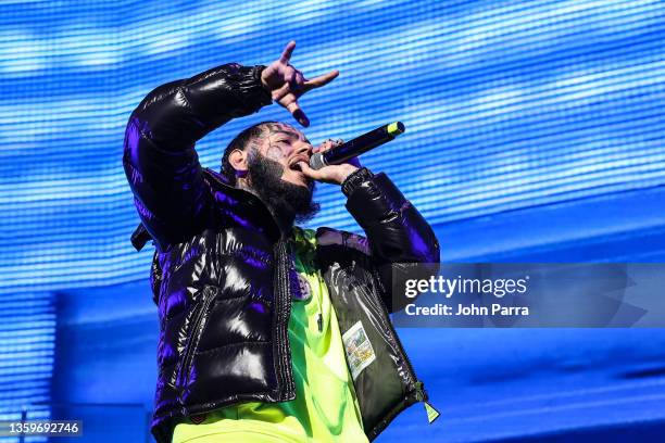 Rapper Tekashi 6ix9ine performs during the MiamiBash 2021 at FTX Arena on December 17, 2021 in Miami, Florida.