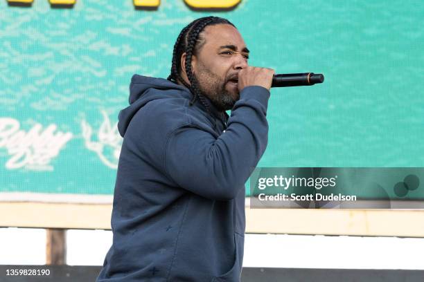 Mack Freestyle Rapper 11,045 Mack 10 Photos Stock Photos, High-Res Pictures, and Images ...