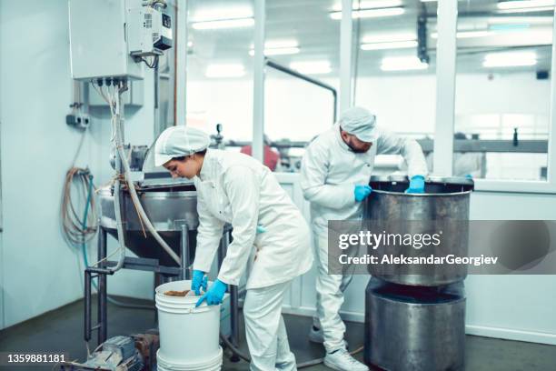 Factory Stuffing 2,706 Container Stuffing Stock Photos, High-Res Pictures, and Images ...