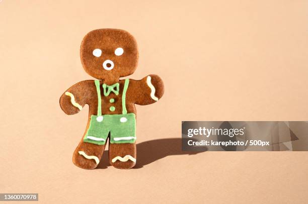 confused head gingerbread man christmas concept - ジンジャーブレッドマン ストックフォトと画像
