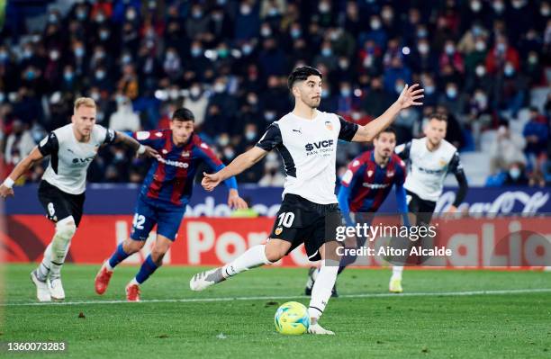 Carlos Soler of Valencia CF scoring his team's second goal during the LaLiga Santander match between Levante UD and Valencia CF at Ciutat de Valencia...