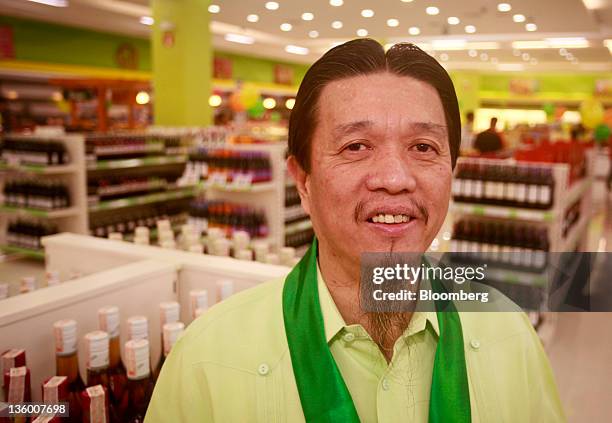 Pure Gold Owner 19 Puregold Stock Photos, High-Res Pictures, and Images - Getty Images