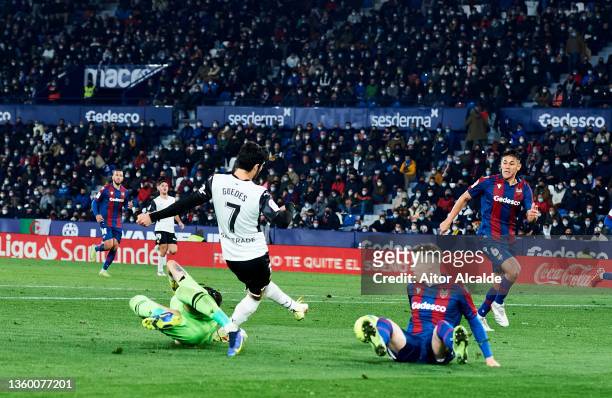 Goncalo Guedes of Valencia CF scoring his team's fourth goal during the LaLiga Santander match between Levante UD and Valencia CF at Ciutat de...