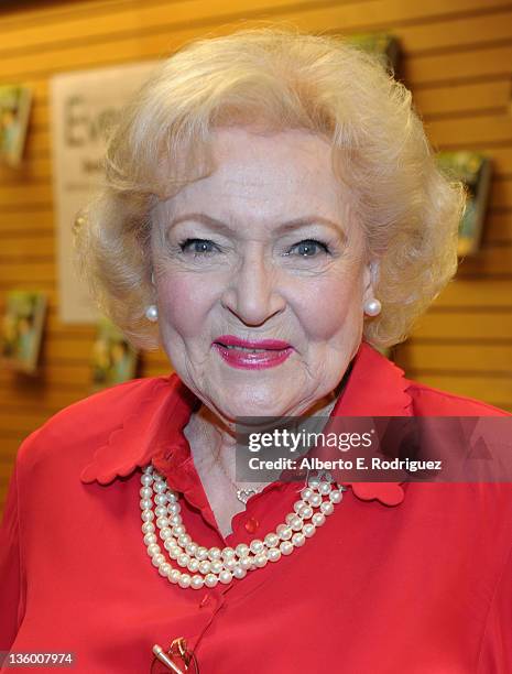 Actress/Author Betty White signs copies of her new book "Betty & Friends: My Life at the Zoo" on December 19, 2011 in Santa Monica, California.