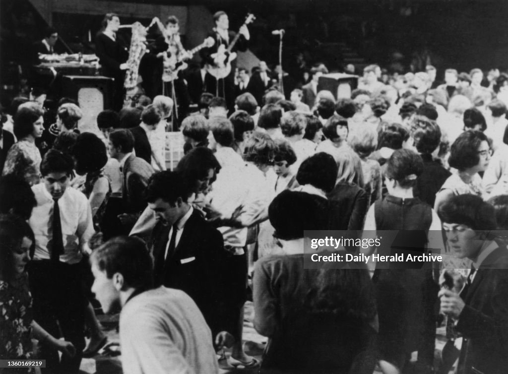Teenage mods dancing to a live band; 1964. News Photo - Getty Images