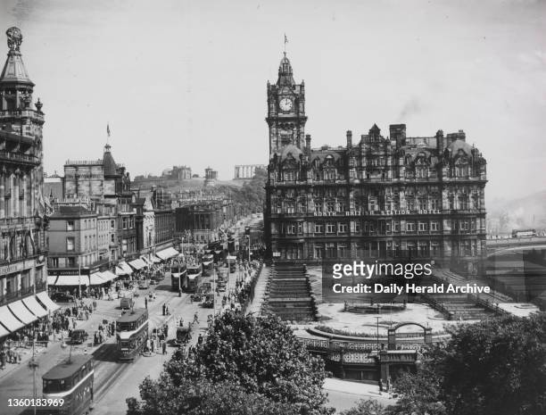 Views of Edinburgh, 1950. North British Hotel, Edinburgh. Photograph by Greaves.