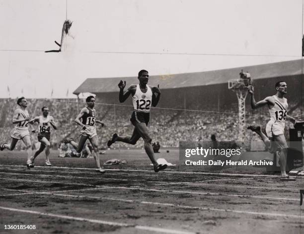 The finish of the men's 800 metres final at the Olympics, London, 1948. Record breakers Mal Whitfield and Arthur Wint at the finish of the 800 metres...