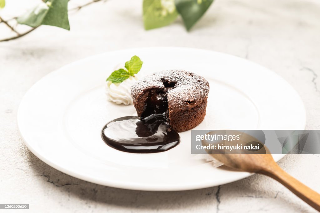 Fondan chocolate cake