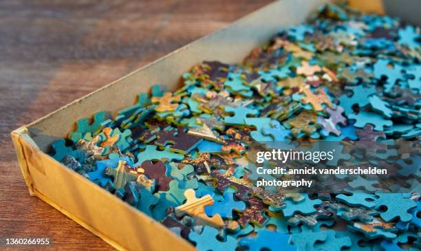 Jogsaw Box 174 Jigsaw Box Stock Photos, High-Res Pictures, and Images - Getty Images