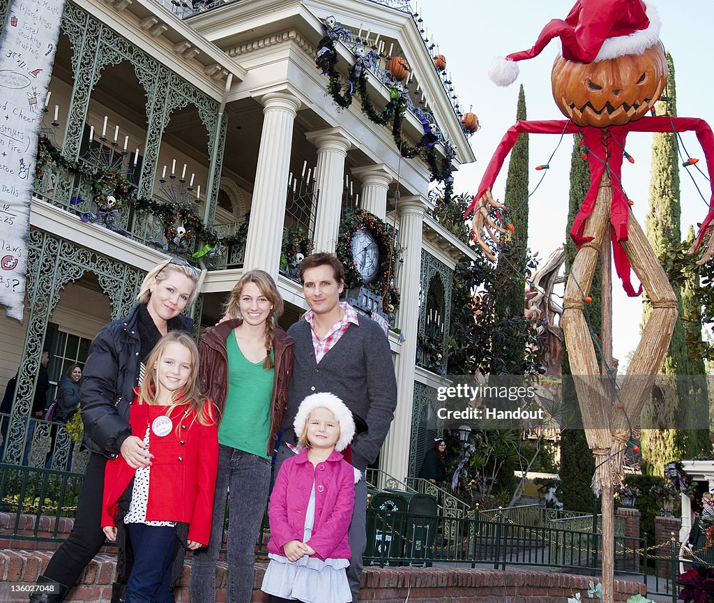 Peter Facinelli And Jennie Garth At Disneyland's Haunted Mansion Holiday