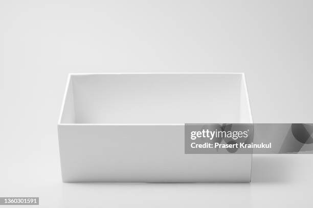 Gift Box Open And Closed Photos and Premium High Res Pictures - Getty ...