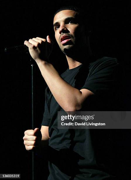 Rapper Drake performs on stage during Power 106's Cali Christmas 2011 at Gibson Amphitheatre on December 16, 2011 in Universal City, California.
