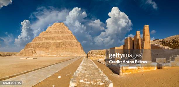 the step pyramid complex of djoser. egypt - saqqara fotografías e imágenes de stock