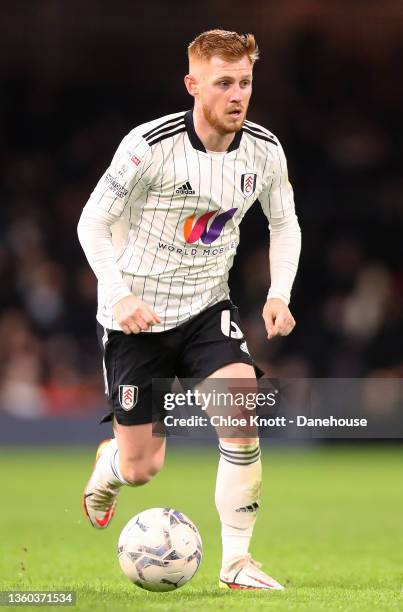 Harrison Reed of Fulham FC controls the ball during the Sky Bet Championship match between Fulham and Sheffield United at Craven Cottage on December...