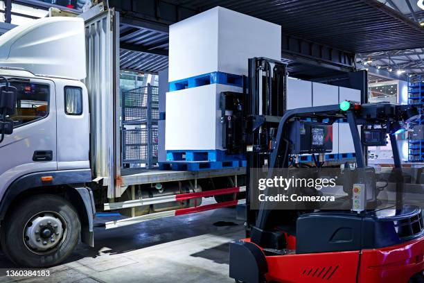Truck Loading Rack Photos and Premium High Res Pictures - Getty Images