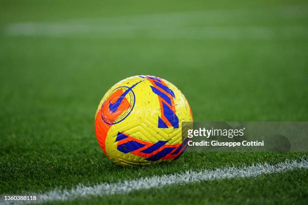 The official Nike ball of Serie A TIM 2021-2022 is seen before the Serie A match between Hellas Verona and ACF Fiorentina at Stadio Marcantonio...