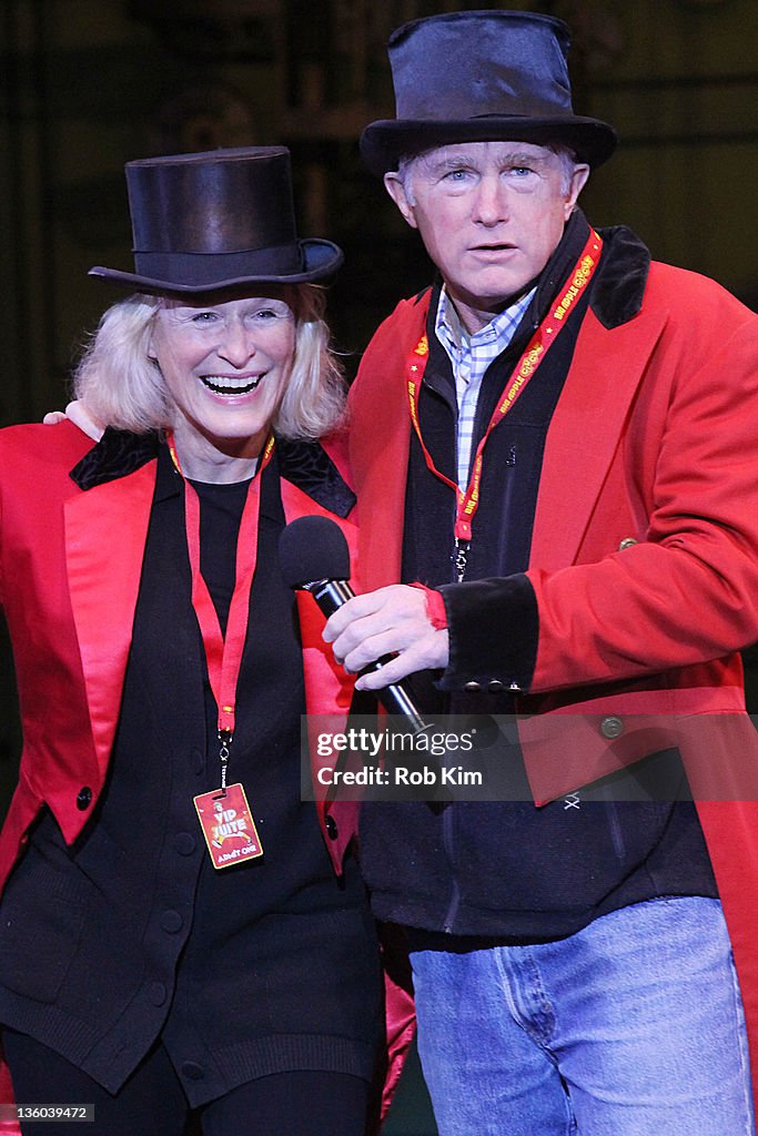 Glenn Close Serves As Guest Ringmaster For The Big Apple Circus