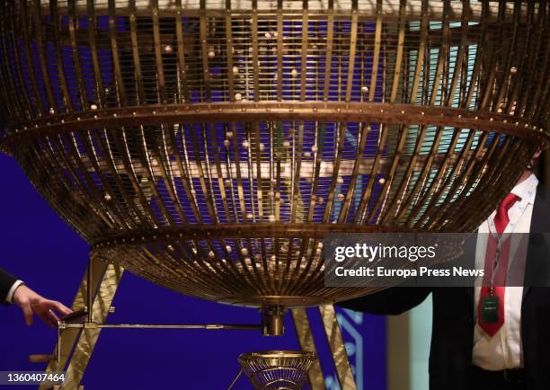 Preparations of the bombos minutes before the start of the celebration of the Sorteo Extraordinario de la Loteria de Navidad 2021, at the Teatro Real...