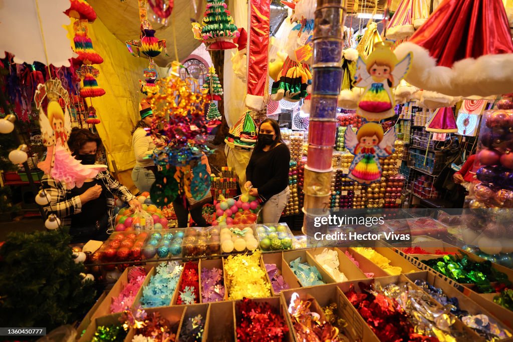 Mexicans Make Christmas Shopping At La Merced Market