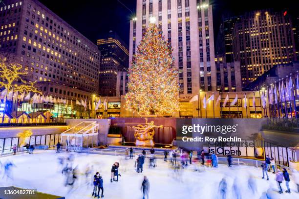 View of the Rockefeller Plaza ice skating rink with the annual Christmas tree on December 22, 2021 in New York City.