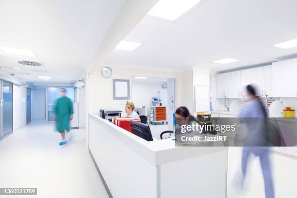 nurse station - posto de enfermagem imagens e fotografias de stock