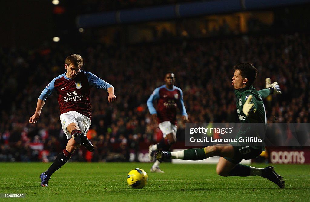 Aston Villa v Arsenal - Premier League