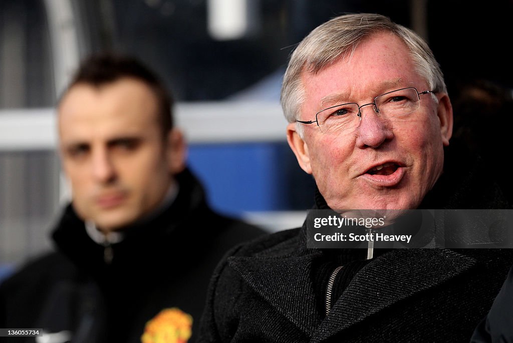 Queens Park Rangers v Manchester United - Premier League