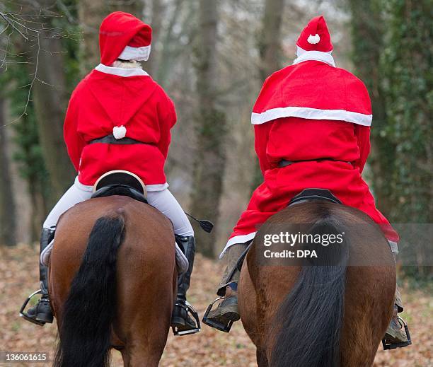 Christmas Rider 184 Zeschdorf Stock Photos, High-Res Pictures, and Images - Getty Images