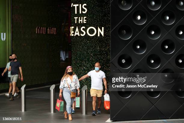 Shoppers are seen at Westfield Sydney on December 24, 2021 in Sydney, Australia. New COVID-19 rules have come into effect across New South Wales,...