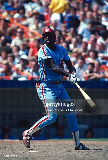 Gary Matthews of the Philadelphia Phillies bats against the New York Mets during an Major League Baseball game circa 1981 at Shea Stadium in the...