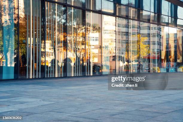 the empty square outside the office building - city street side view stock pictures, royalty-free photos & images