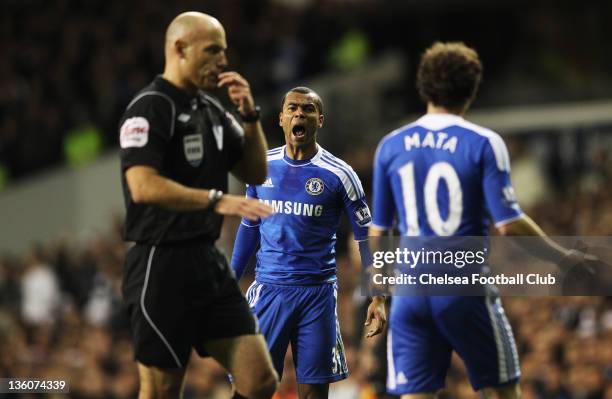 Ashley Cole of Chelsea shouts at referee Howard Webb during the Barclays Premier League match between Tottenham Hotspur and Chelsea at White Hart...