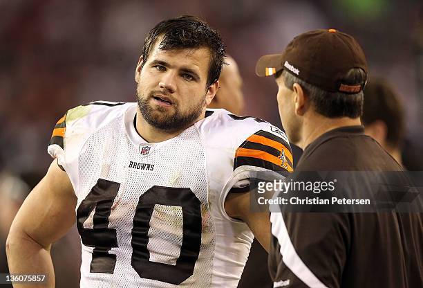 Runningback Peyton Hillis of the Cleveland Browns reacts on the sidelines during the NFL game against the Arizona Cardinals at the University of...