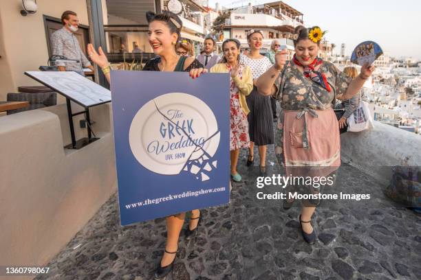 the greek wedding show in firá on santorini, greece - santorini wedding stockfoto's en -beelden