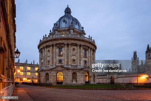 radcliffe camera, radcliffe square, oxford, oxfordshire, england - universidade de oxford imagens e fotografias de stock