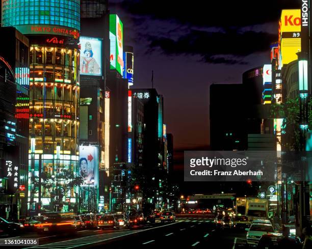 ginza at night in 1992, tokyo - 1992 - fotografias e filmes do acervo