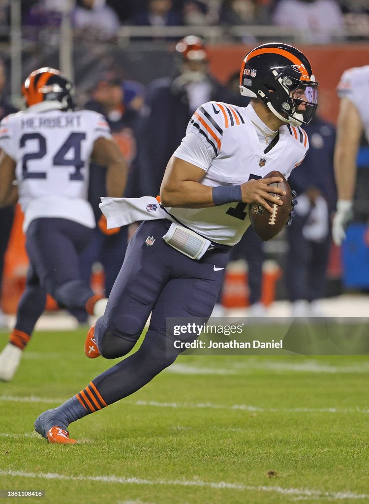 Minnesota Vikings v Chicago Bears