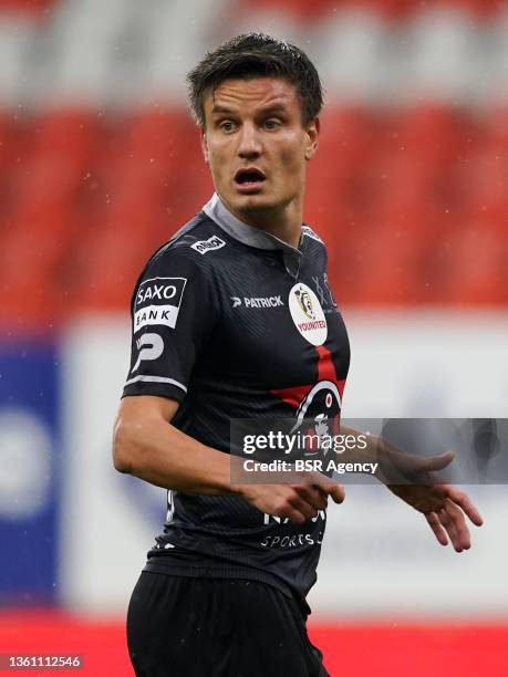 Jelle Vossen of SV Zulte Waregem during the Jupiler Pro League match between Standard Liège and SV Zulte Waregem at Maurice Dufrasnestadion on...