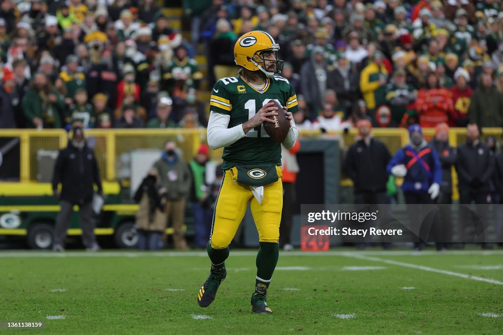 Cleveland Browns v Green Bay Packers