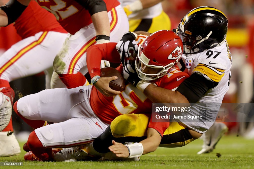 Pittsburgh Steelers v Kansas City Chiefs