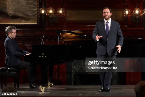 Hanick 61 Conor Hanick Stock Photos, High-Res Pictures, and Images - Getty Images