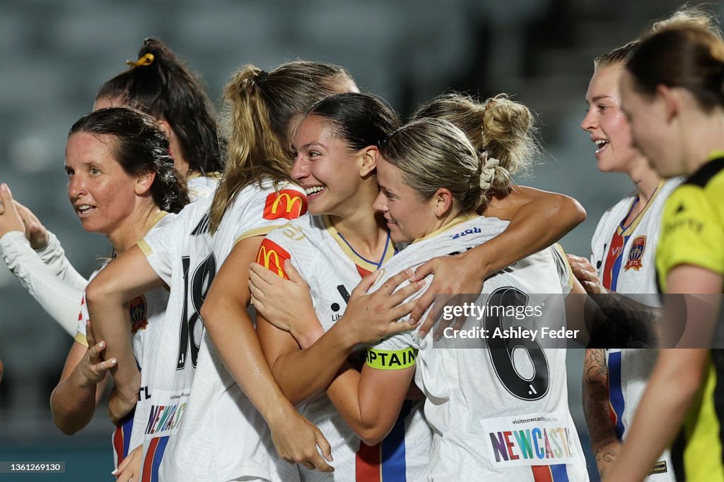 A-League Women's Rd 4 - Wellington Phoenix  v Newcastle Jets