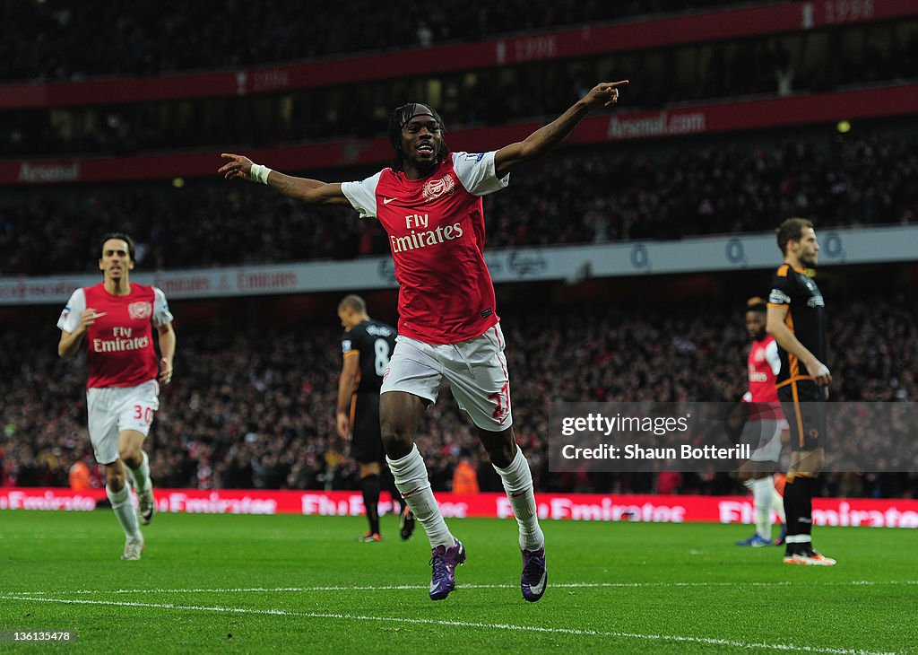 Arsenal v Wolverhampton Wanderers - Premier League