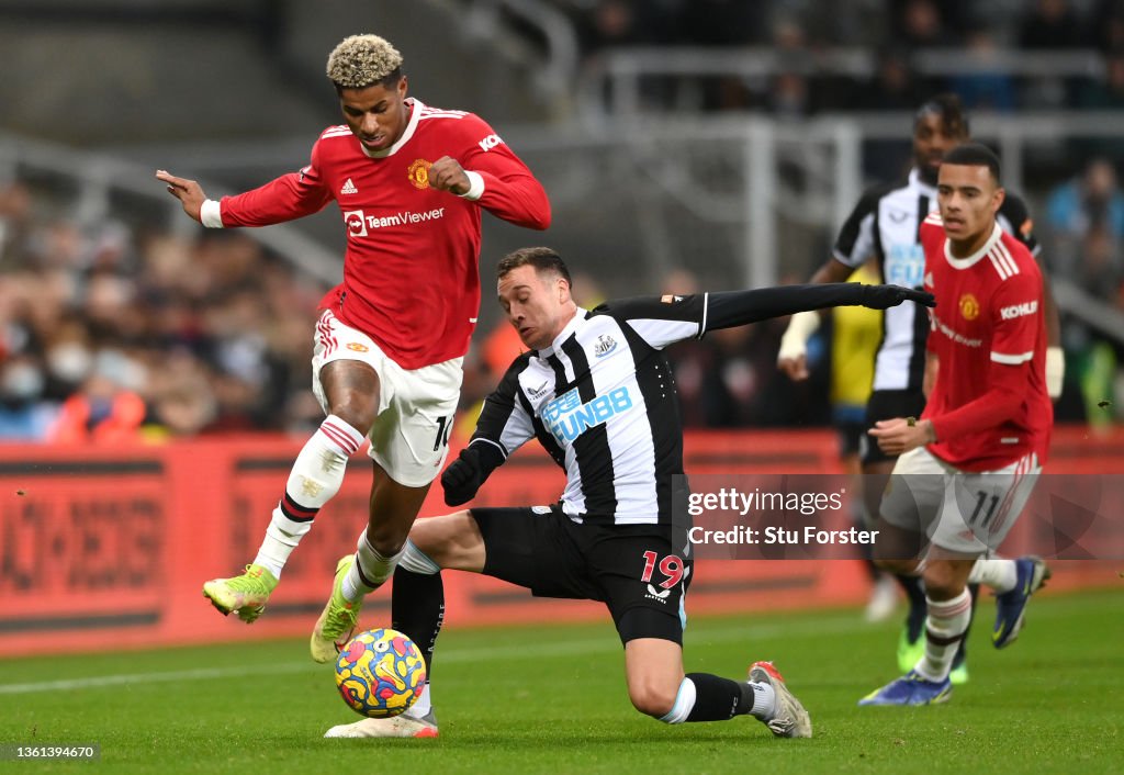 Newcastle United v Manchester United - Premier League