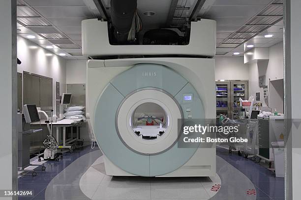 Angiosuite Computer Angiography Suite Photos and Premium High Res Pictures - Getty Images